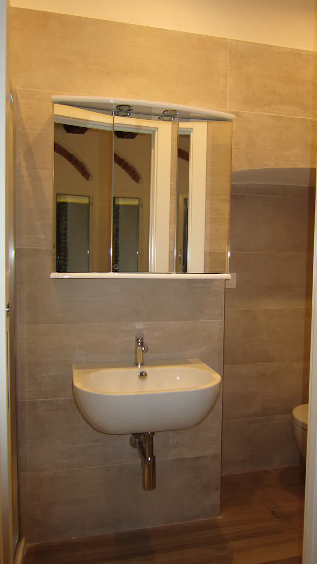 1-Bedroom Apartment in Via Vallerozzi, Siena room image 2