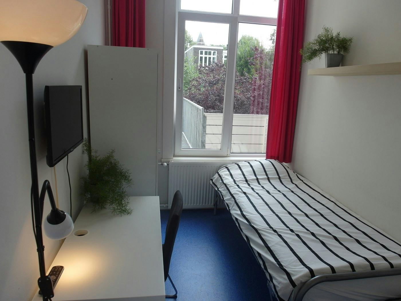 Private room for rent for €615 per month in Rotterdam, Voorschoterlaan