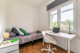 Отдельная комната сдается в аренду за 690 € в месяц в Cerdanyola del Vallès, Carrer d'Alonso Cano