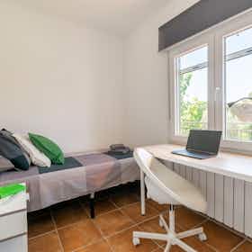 Cameră privată de închiriat pentru 690 EUR pe lună în Cerdanyola del Vallès, Carrer d'Alonso Cano