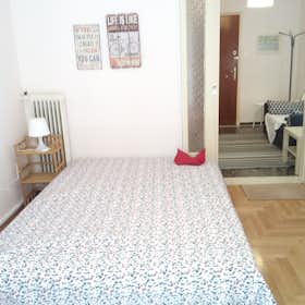 Общая комната сдается в аренду за 320 € в месяц в Athens, Skyrou