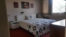 Private room for rent for €950 per month in Hellevoetsluis, Meeuwenlaan
