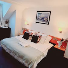 Studio for rent for €650 per month in Ixelles, Rue des Drapiers
