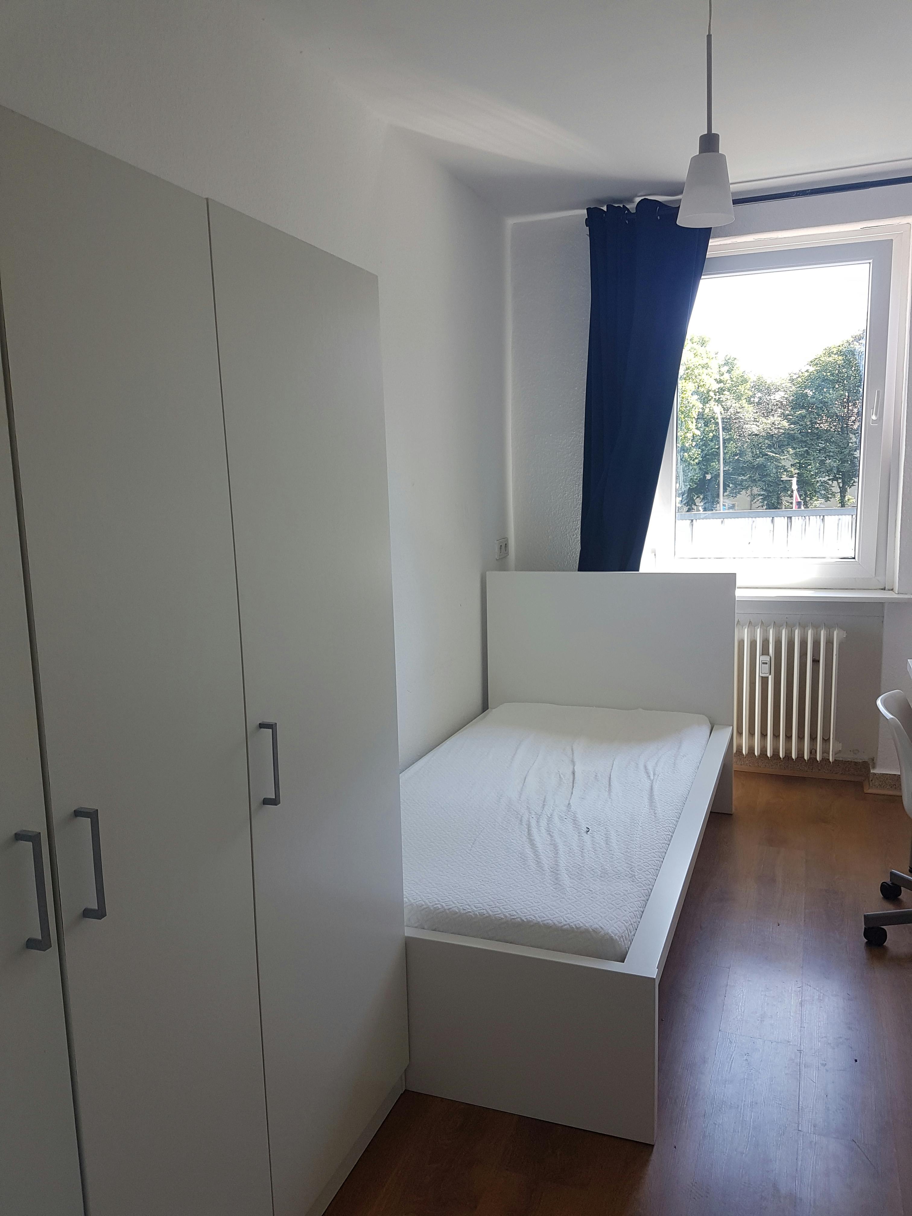 Pokój prywatny do wynajęcia za 670 € miesięcznie w mieście Hamburg, Kieler Straße