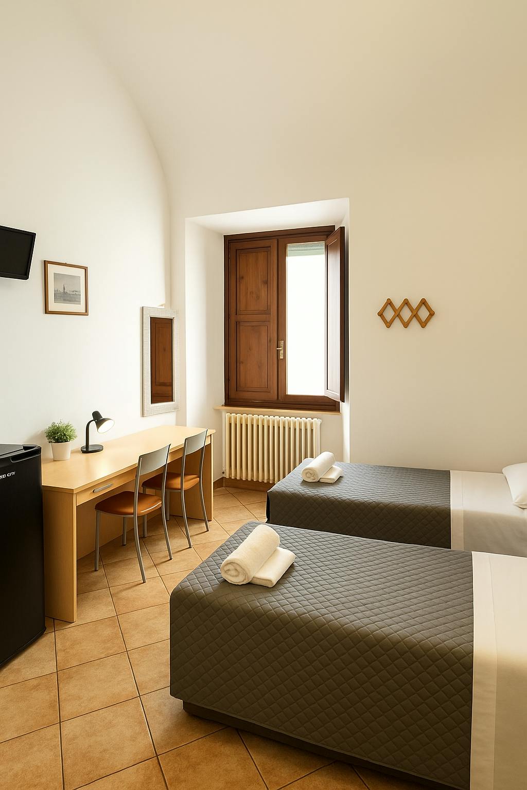 Mehrbettzimmer zu mieten für 520 € pro Monat in Siena, Via del Porrione