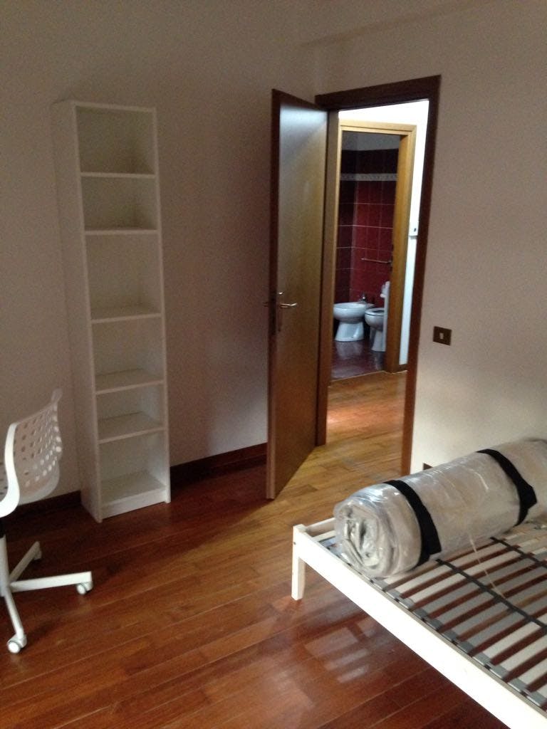 Приватна кімната за оренду для 450 EUR на місяць у Rome, Via Luigi Ploner