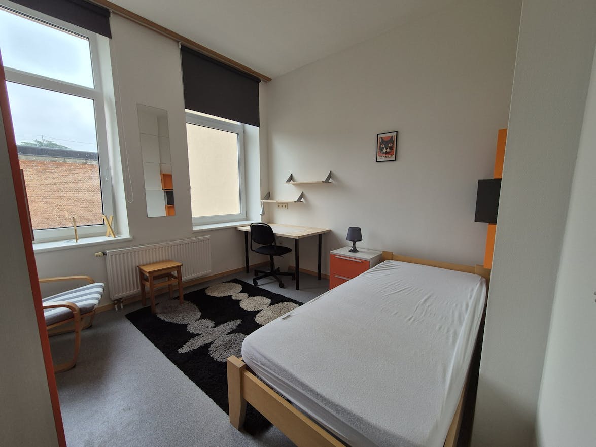 Bekijk foto 1/5 van studio in Liège