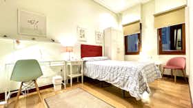 Pokój prywatny do wynajęcia za 640 € miesięcznie w mieście Bilbao, Aita Lojendio Kalea