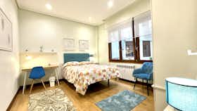 Pokój prywatny do wynajęcia za 700 € miesięcznie w mieście Bilbao, Aita Lojendio Kalea