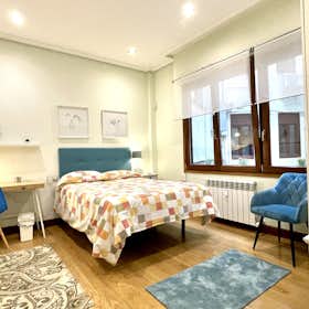 Privé kamer for rent for € 680 per month in Bilbao, Aita Lojendio Kalea