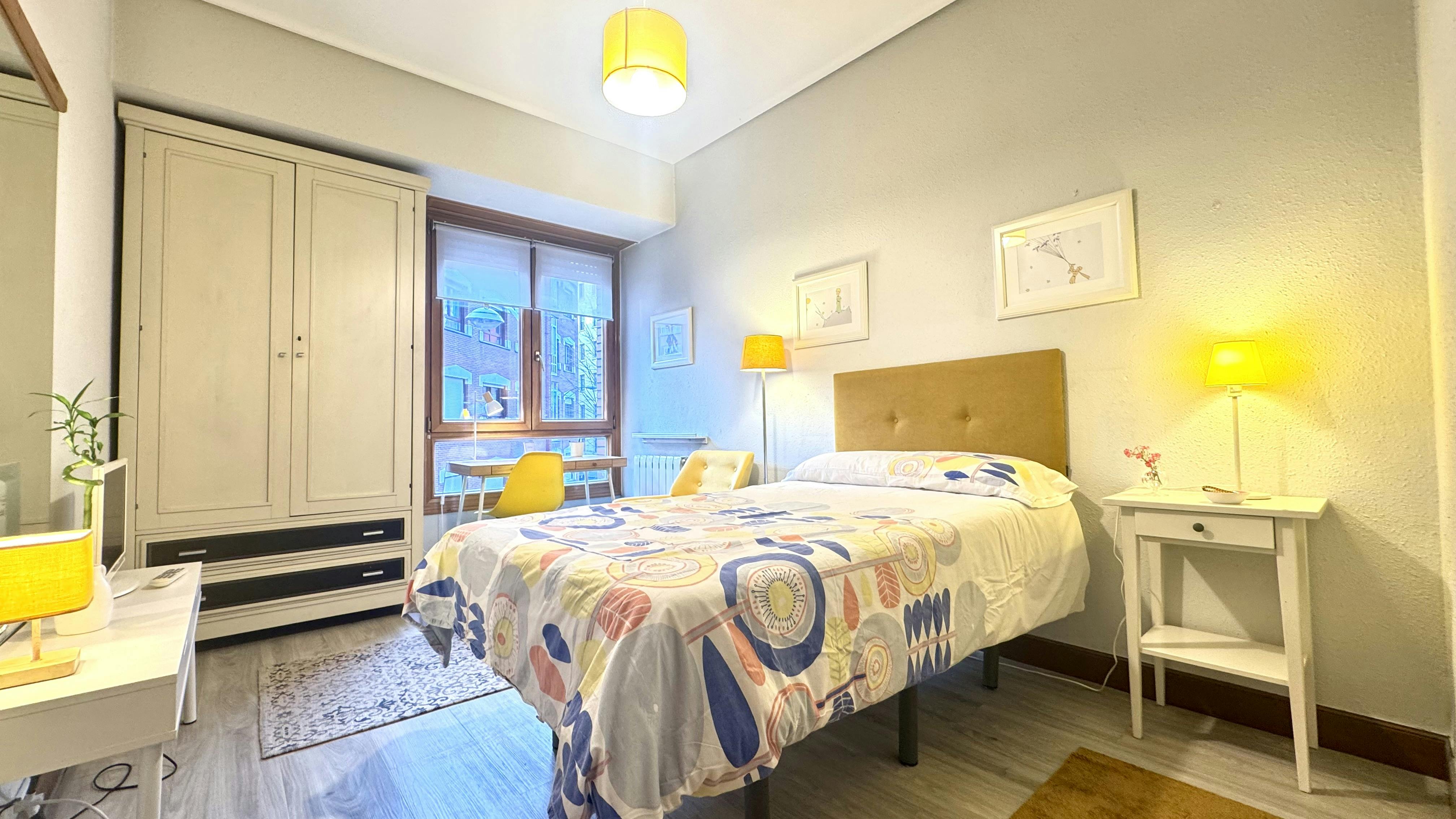 Privat rum att hyra för 680 € i månaden i Bilbao, Landin Felix Doctor Kalea