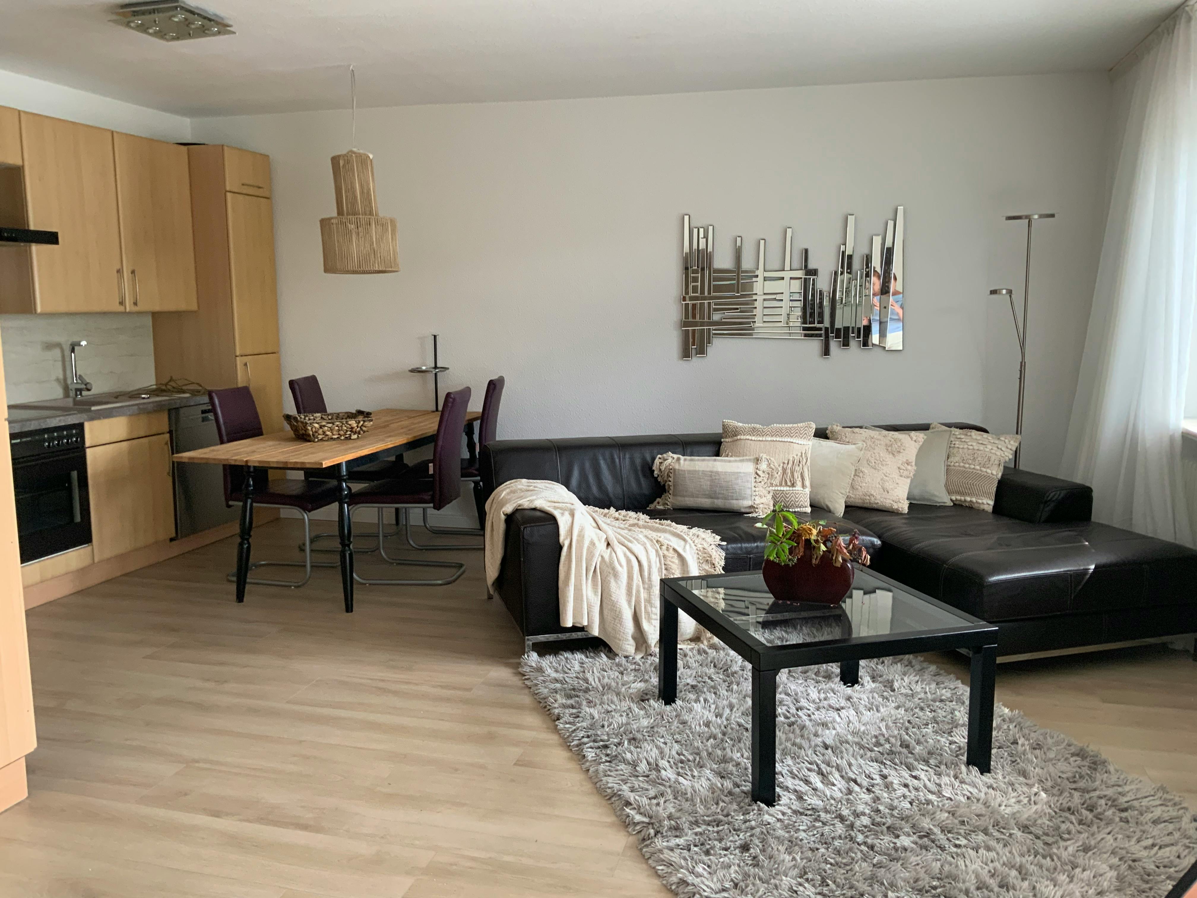 Apartamento en alquiler por 1195 € al mes en Frankfurt am Main, Florianweg