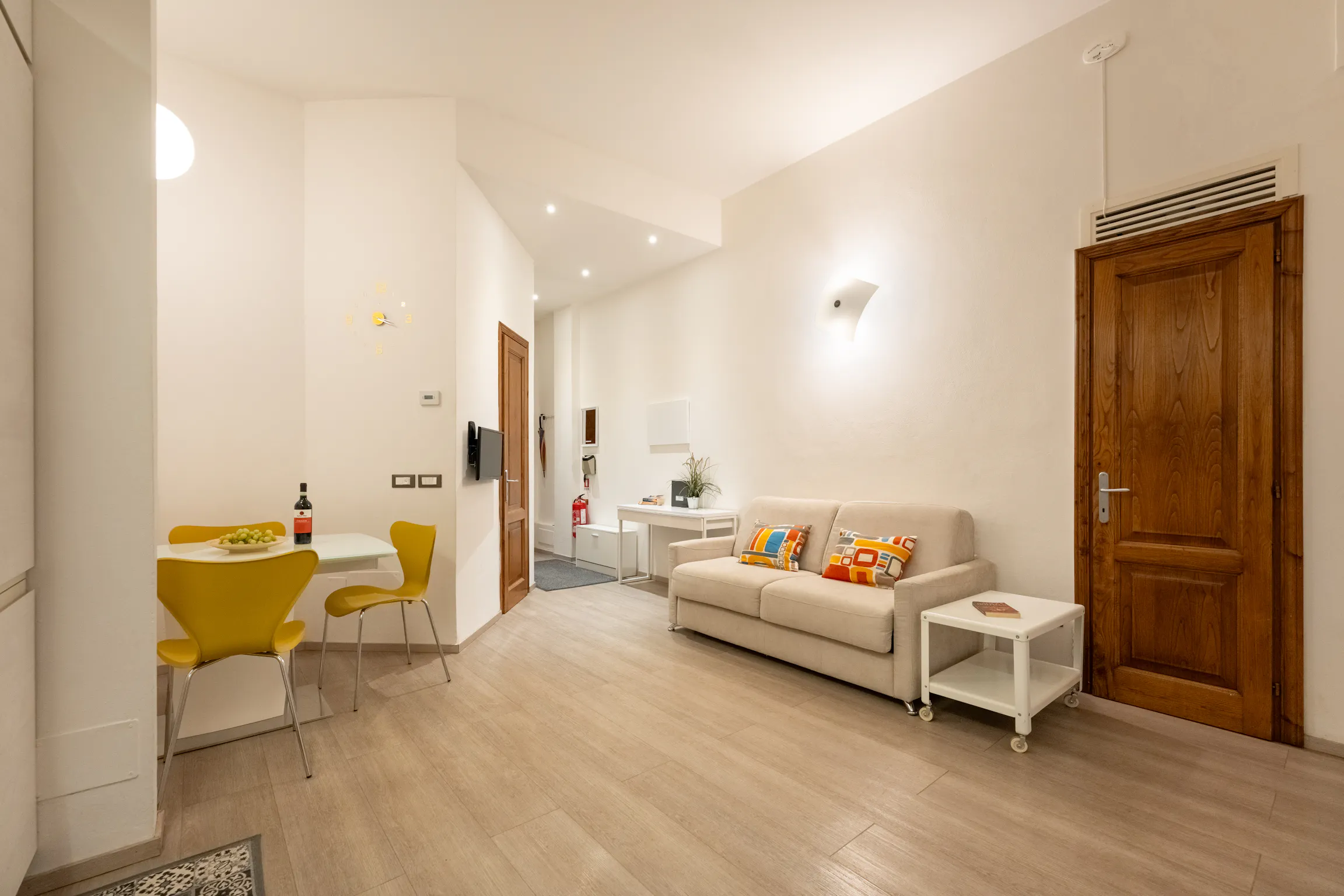 1-Bedroom Apartment in Via della Pergola, Florence (741678) ROOM 2