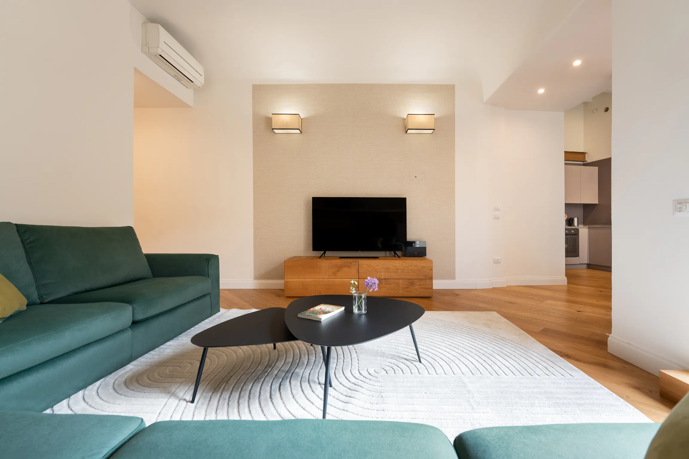 1-Bedroom Apartment in Via dè Tornabuoni, Florence (741942) ROOM 2