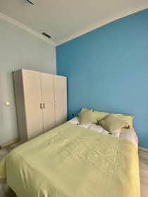 Private room for rent for €500 per month in Sevilla, Calle O'Donnell