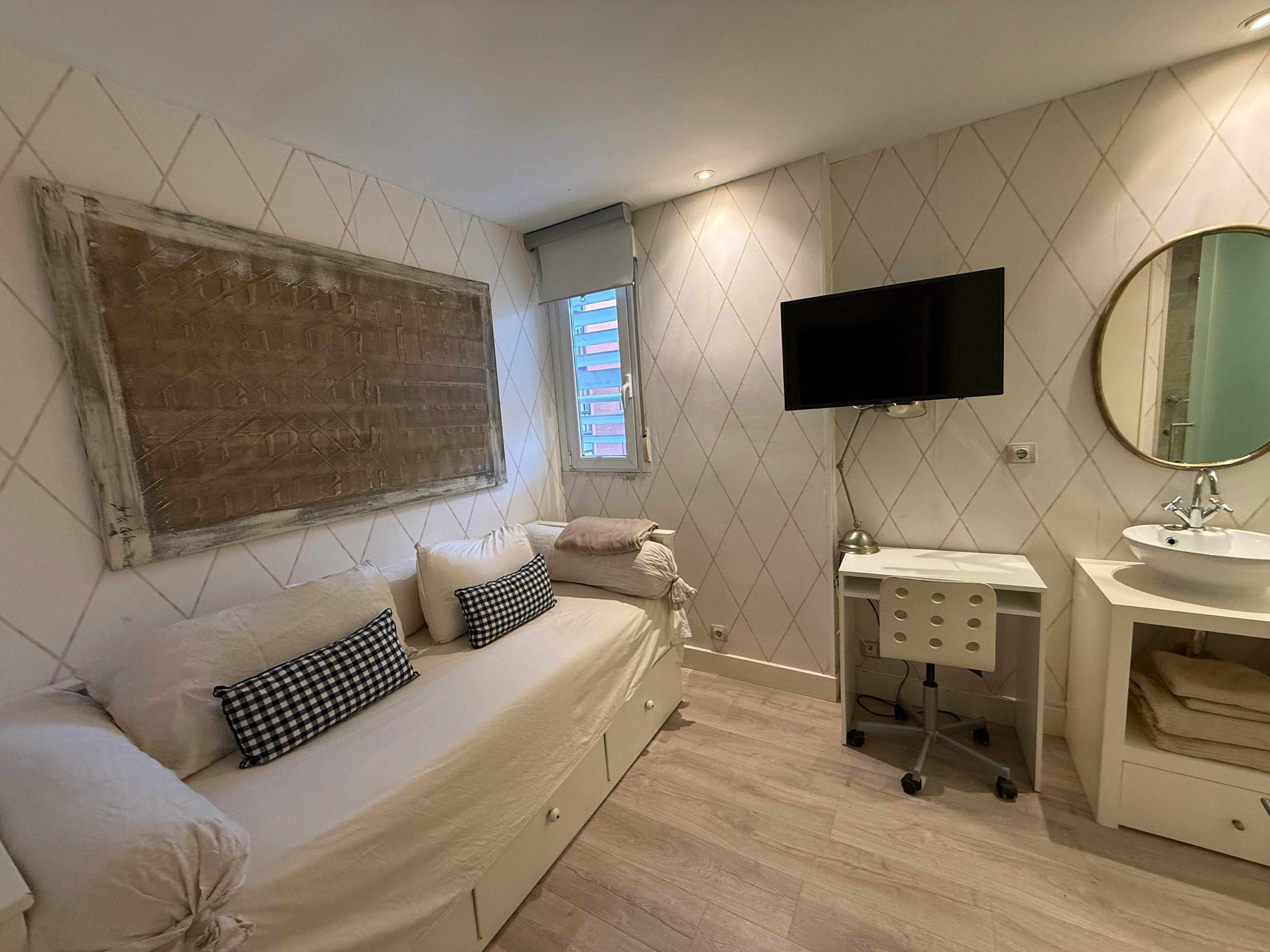 Calle de Asunción Pérez Vizcaíno, Madrid preview