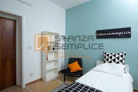 Privé kamer te huur voor € 560 per maand in Rimini, Via Sigismondo Pandolfo Malatesta