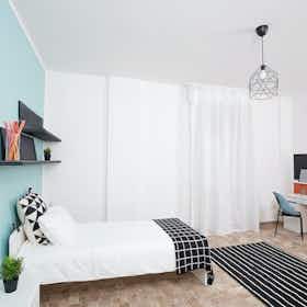 Отдельная комната сдается в аренду за 580 € в месяц в Rimini, Via Bastioni Settentrionali