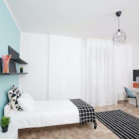 Stanza privata for rent for 580 € per month in Rimini, Via Bastioni Settentrionali