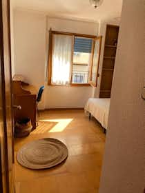 Privé kamer te huur voor € 240 per maand in Elche, Avenida Libertad