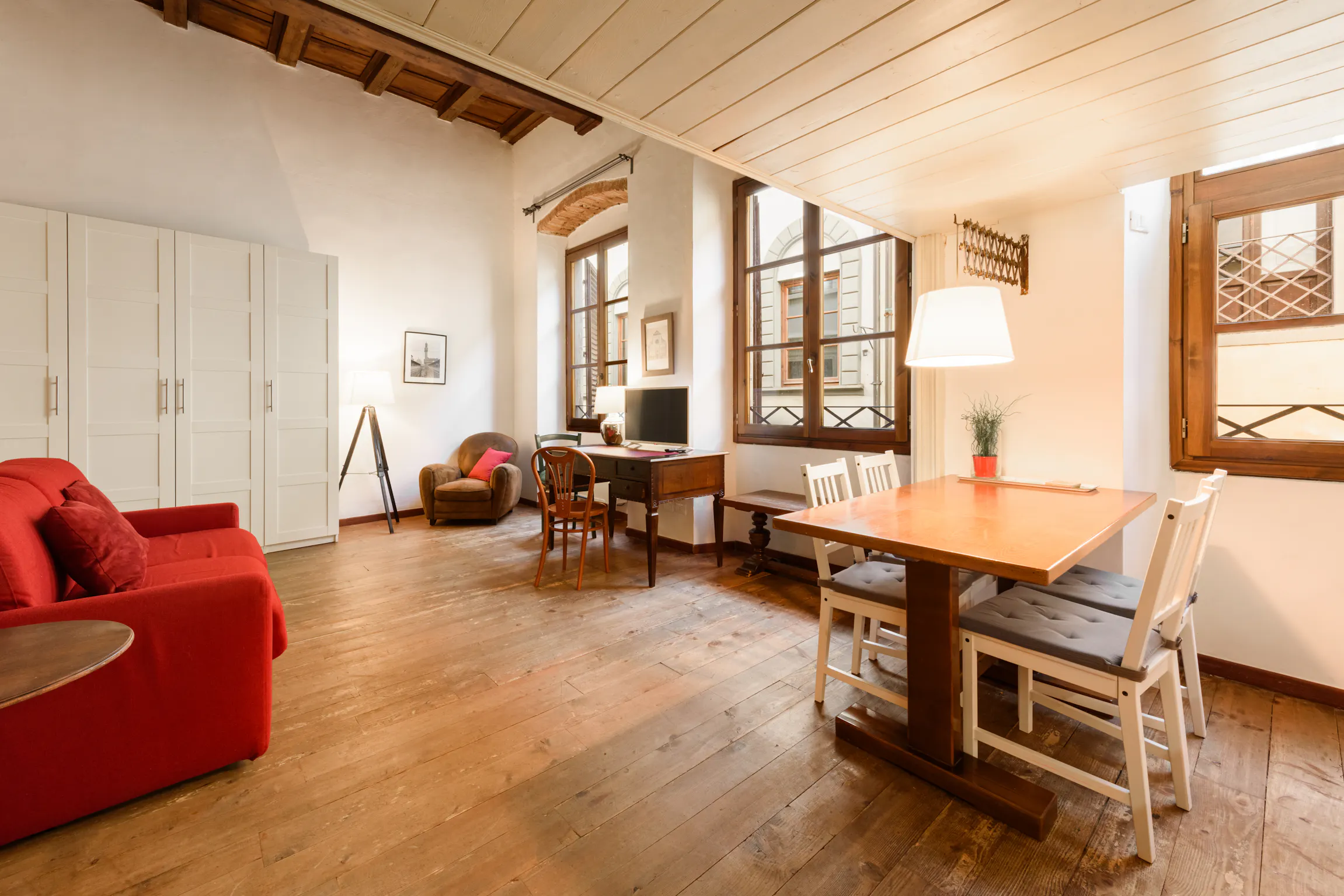 1-Bedroom Apartment in Via Lambertesca, Florence (785017) ROOM 1