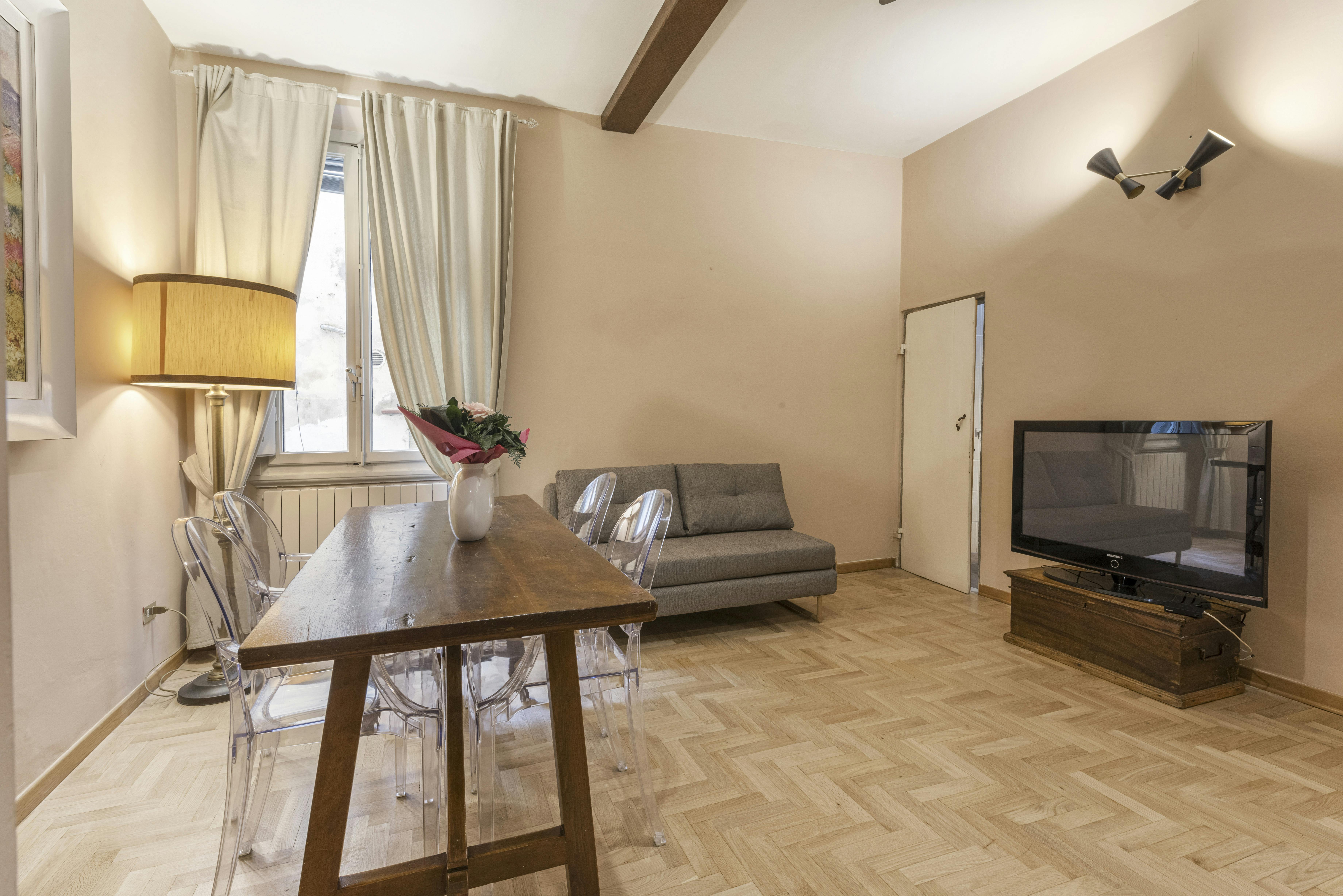 Apartment for rent for €1,800 per month in Florence, Via dei Macci
