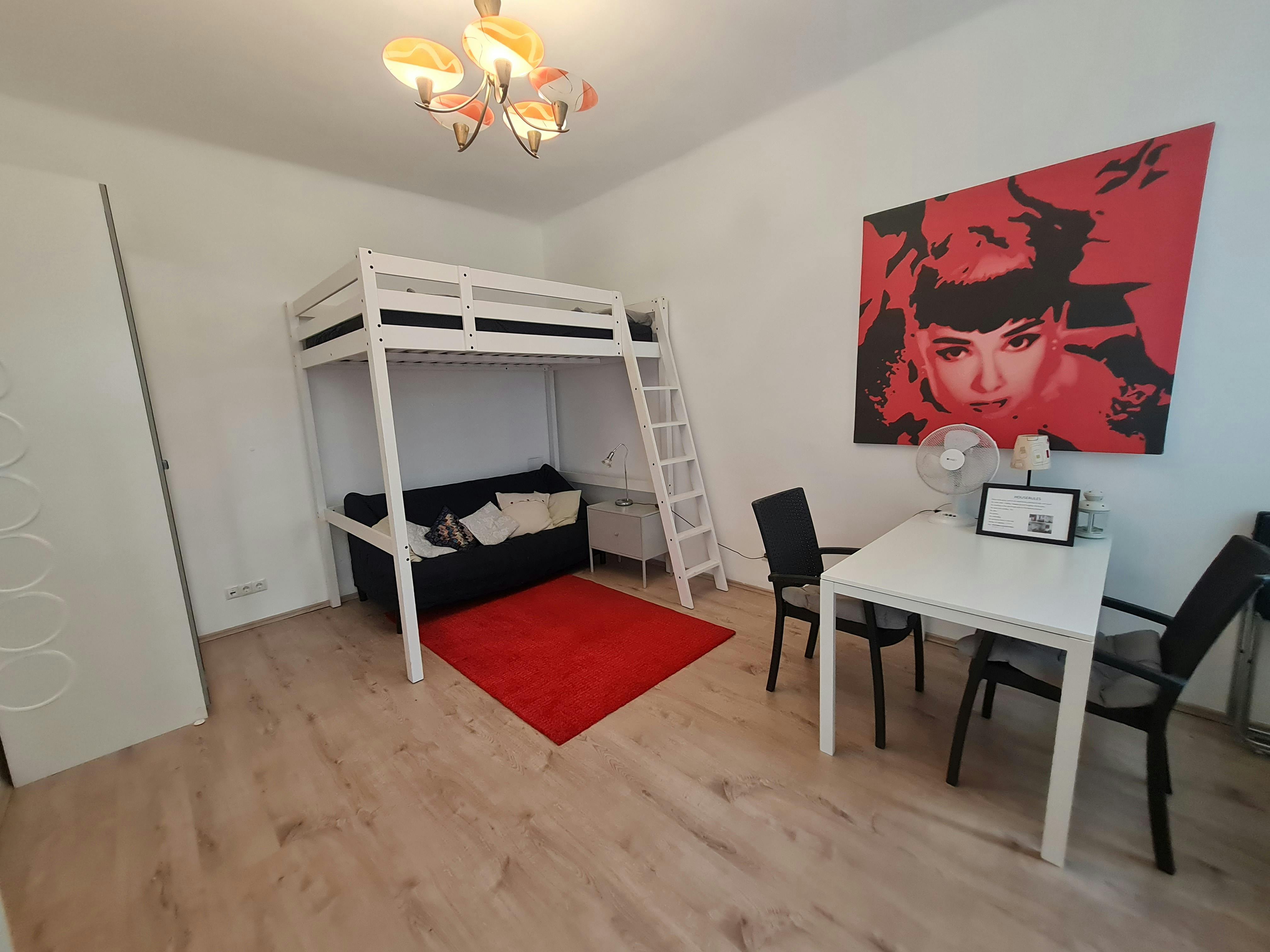 Untere Weißgerberstraße, Vienna preview