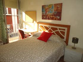 Private room for rent for €270 per month in Córdoba, Calle Alcalde Sanz Noguer