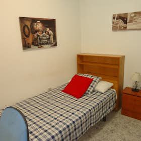 Private room for rent for €210 per month in Córdoba, Calle Alcalde Sanz Noguer