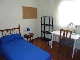 Pokój prywatny do wynajęcia za 235 € miesięcznie w mieście Córdoba, Calle Diego Serrano