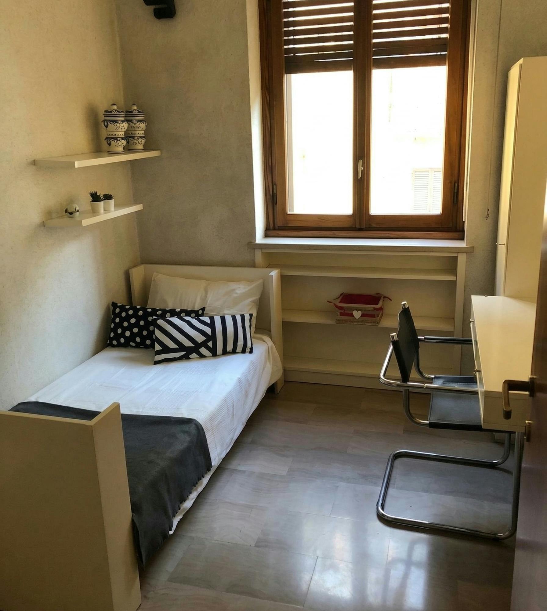 Via Leopoldo Sabbatini, Milan preview