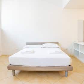Apartment for rent for €750 per month in Verona, Via 20 Settembre