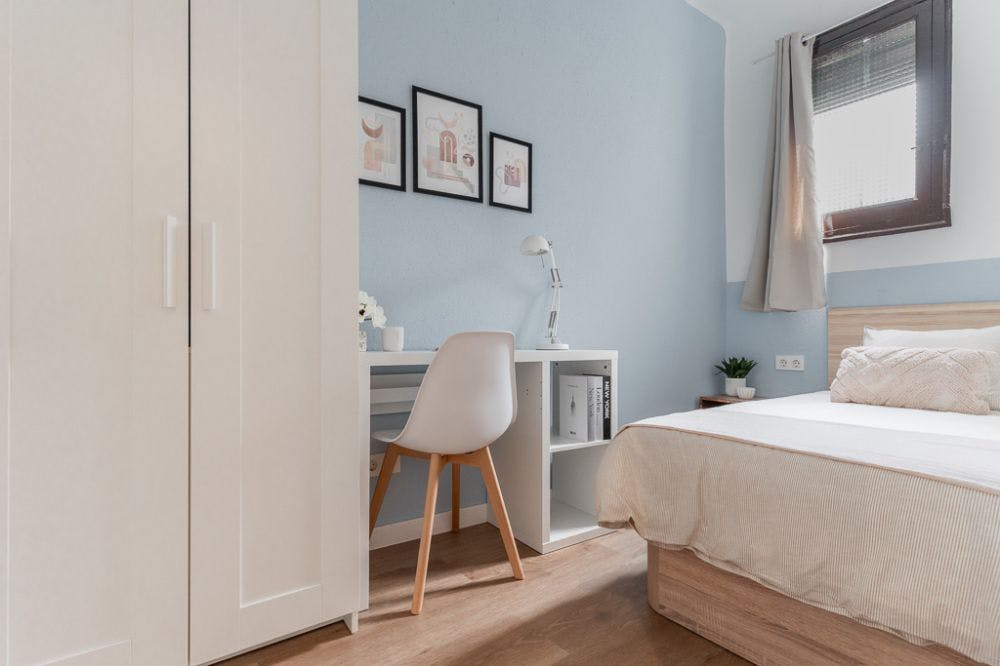 Private room for rent for €600 per month in Madrid, Calle de Preciados