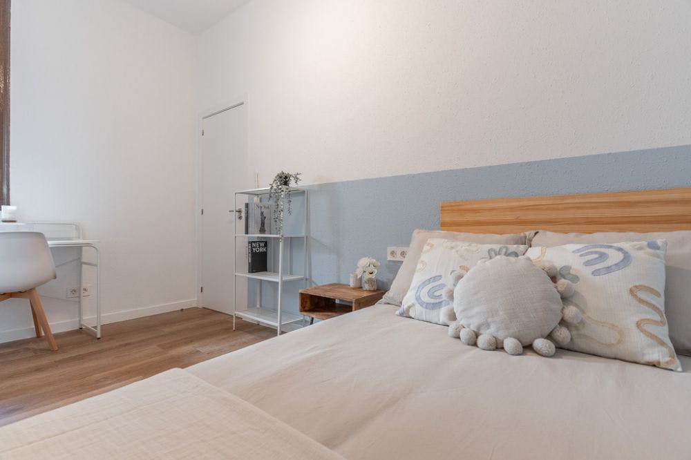 Private room for rent for €640 per month in Madrid, Calle de Preciados