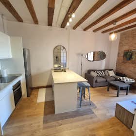 Apartment for rent for €1,450 per month in Barcelona, Carrer de l'Aurora