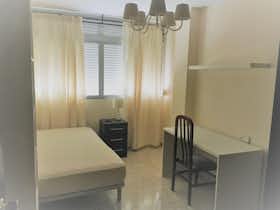 Private room for rent for €600 per month in Málaga, Plaza de Ronda