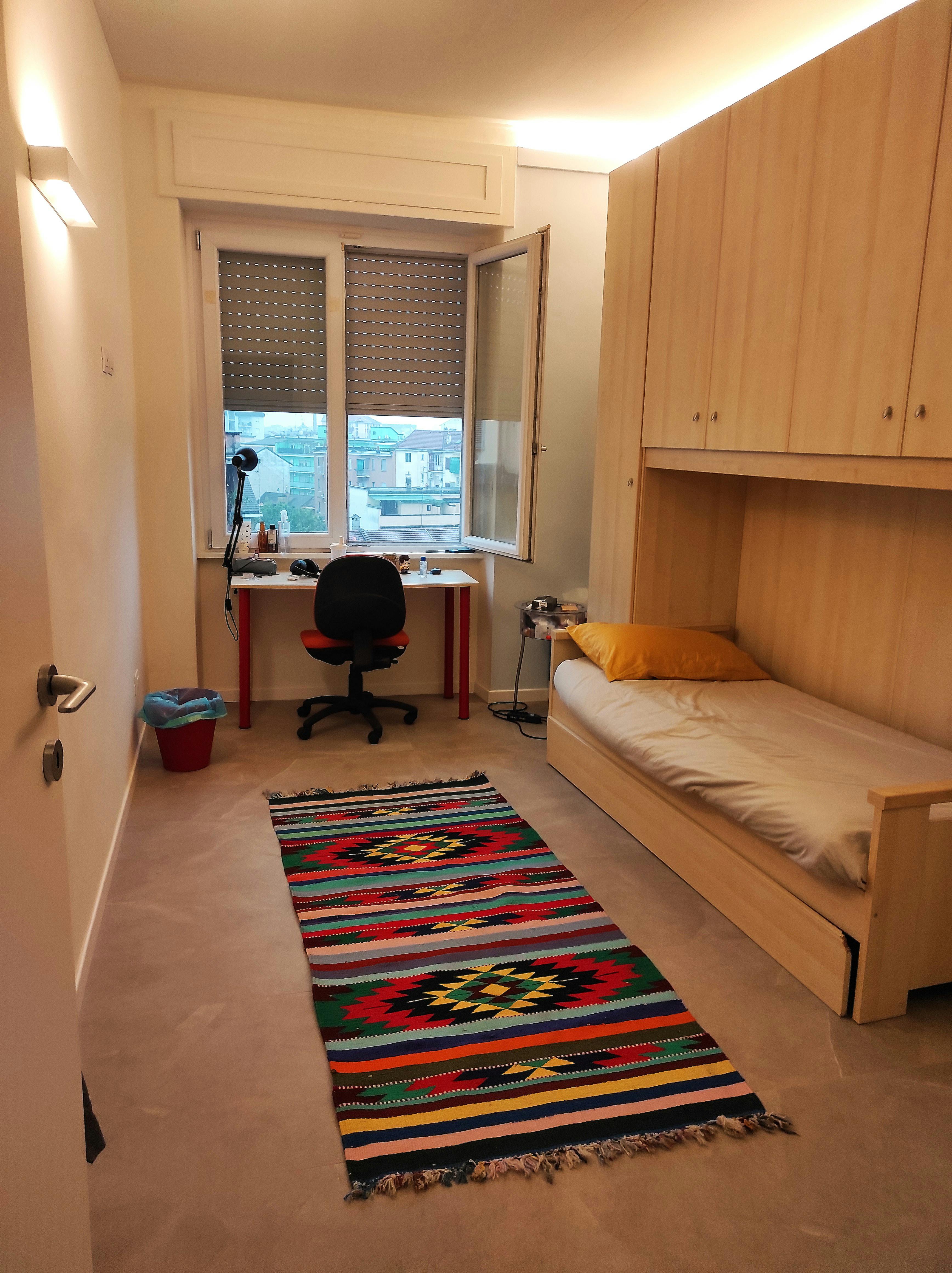 Piazza Enrico Bottini, Milan preview