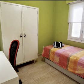 Stanza privata for rent for 230 € per month in Alicante, Calle San Carlos