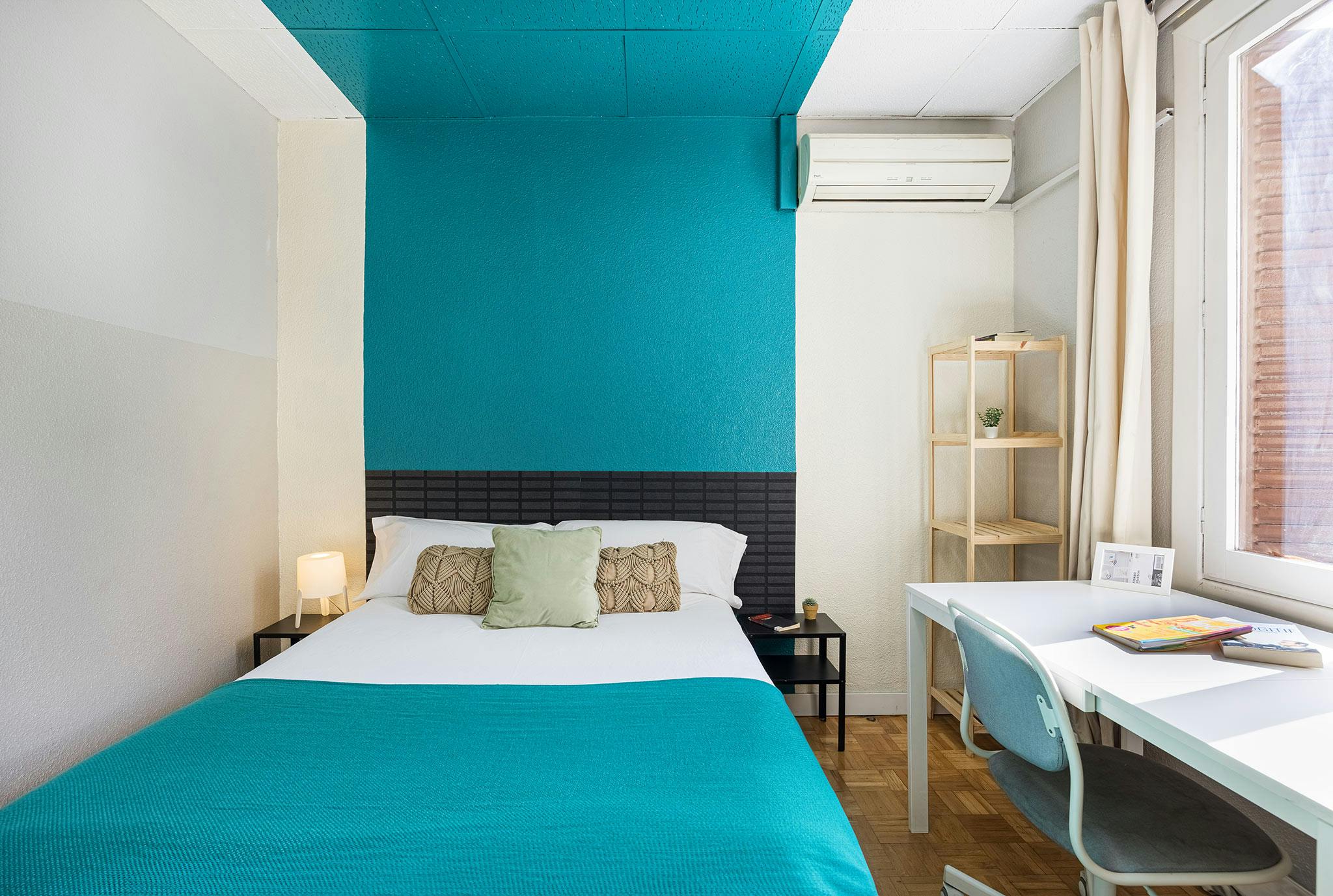 Calle de Alberto Aguilera, Madrid preview