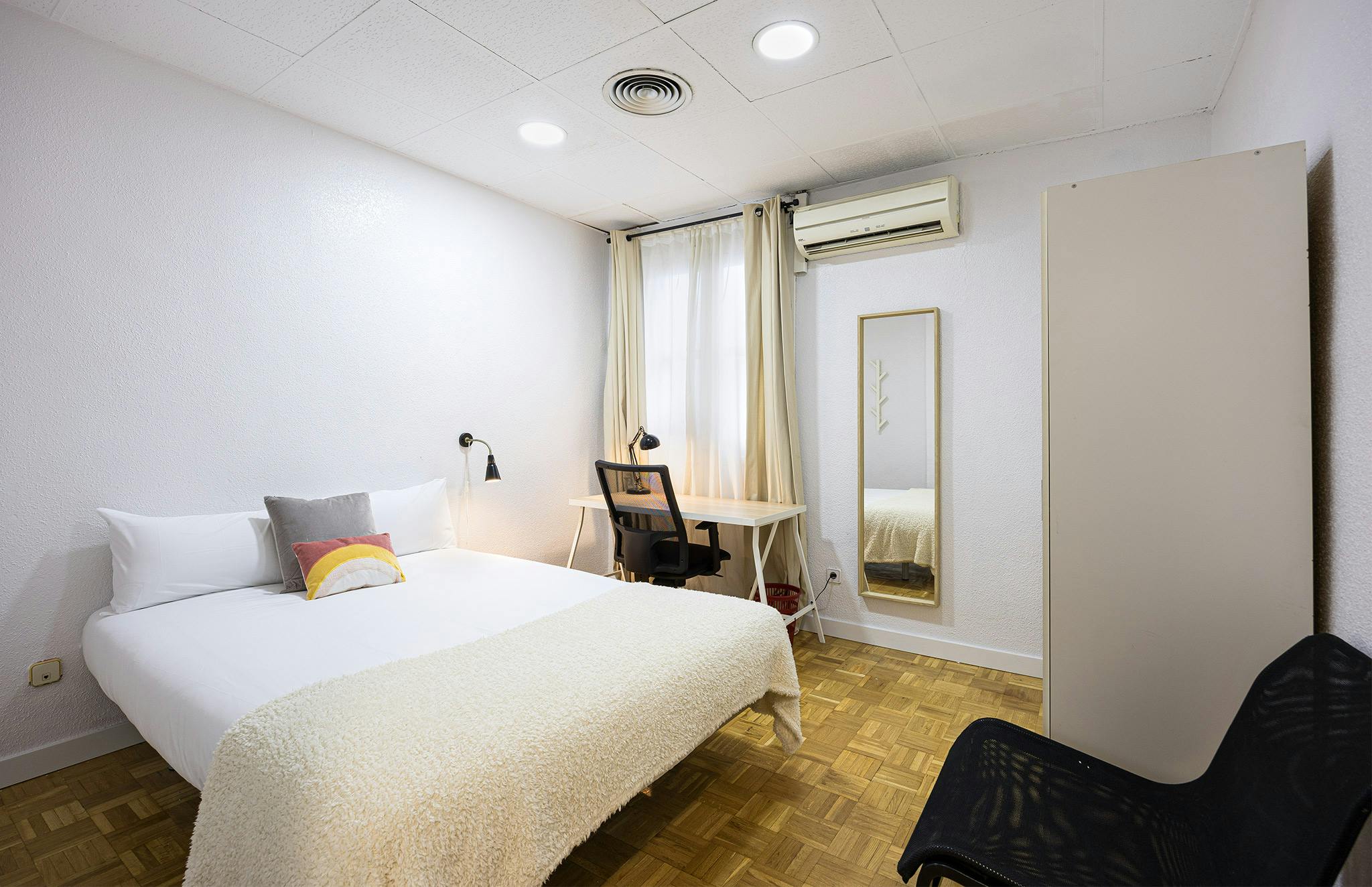 Calle de Alberto Aguilera, Madrid preview