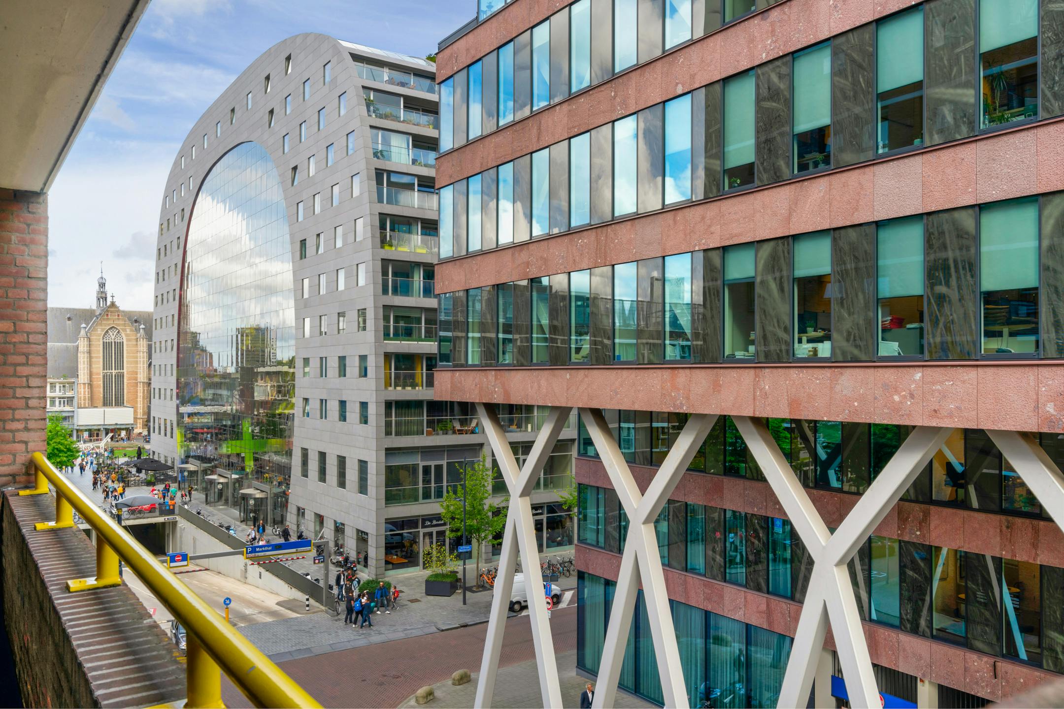 Privé kamer te huur voor € 1.000 per maand in Rotterdam, Blaak