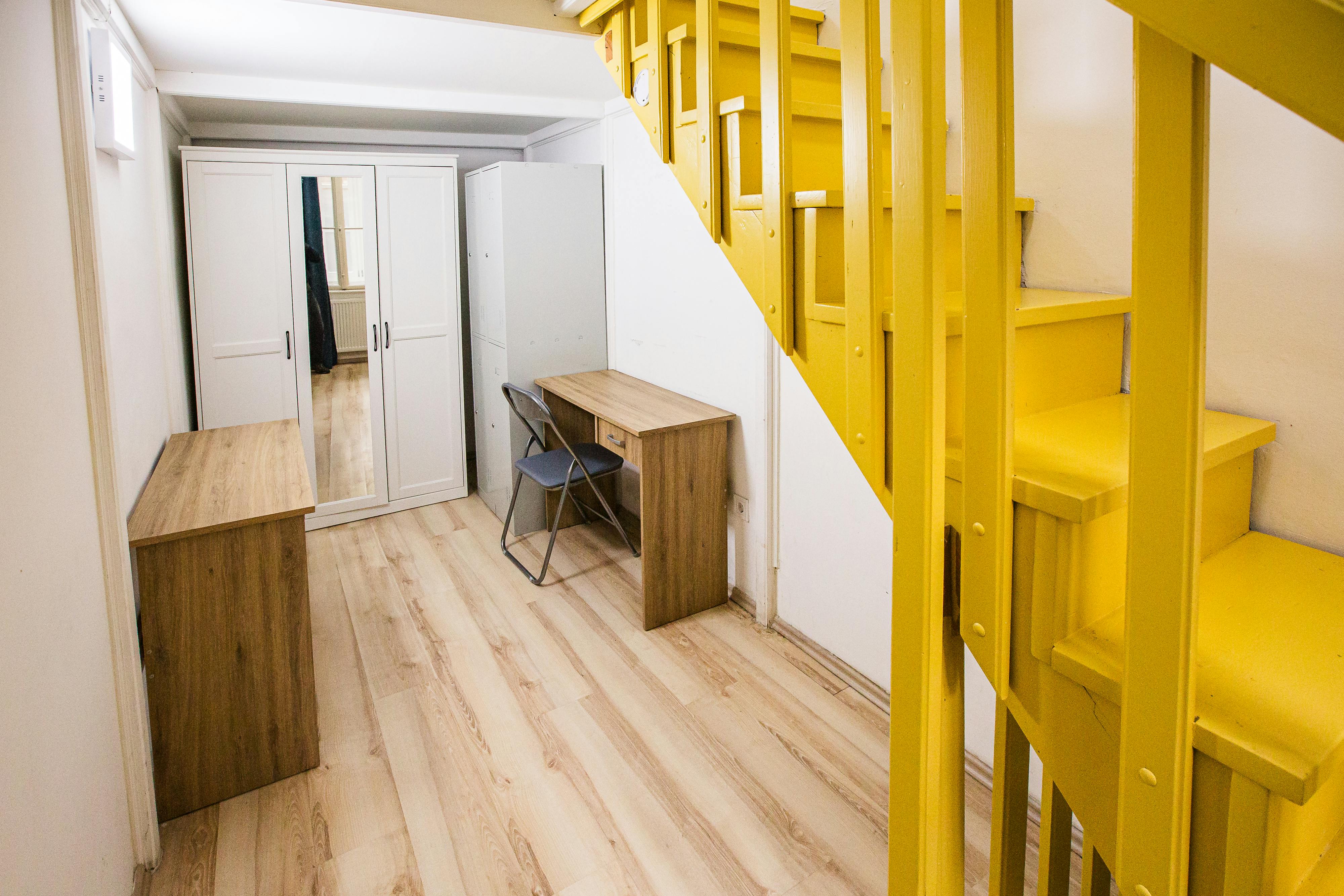 Private room for rent for HUF 173,356 per month in Budapest, Ó utca