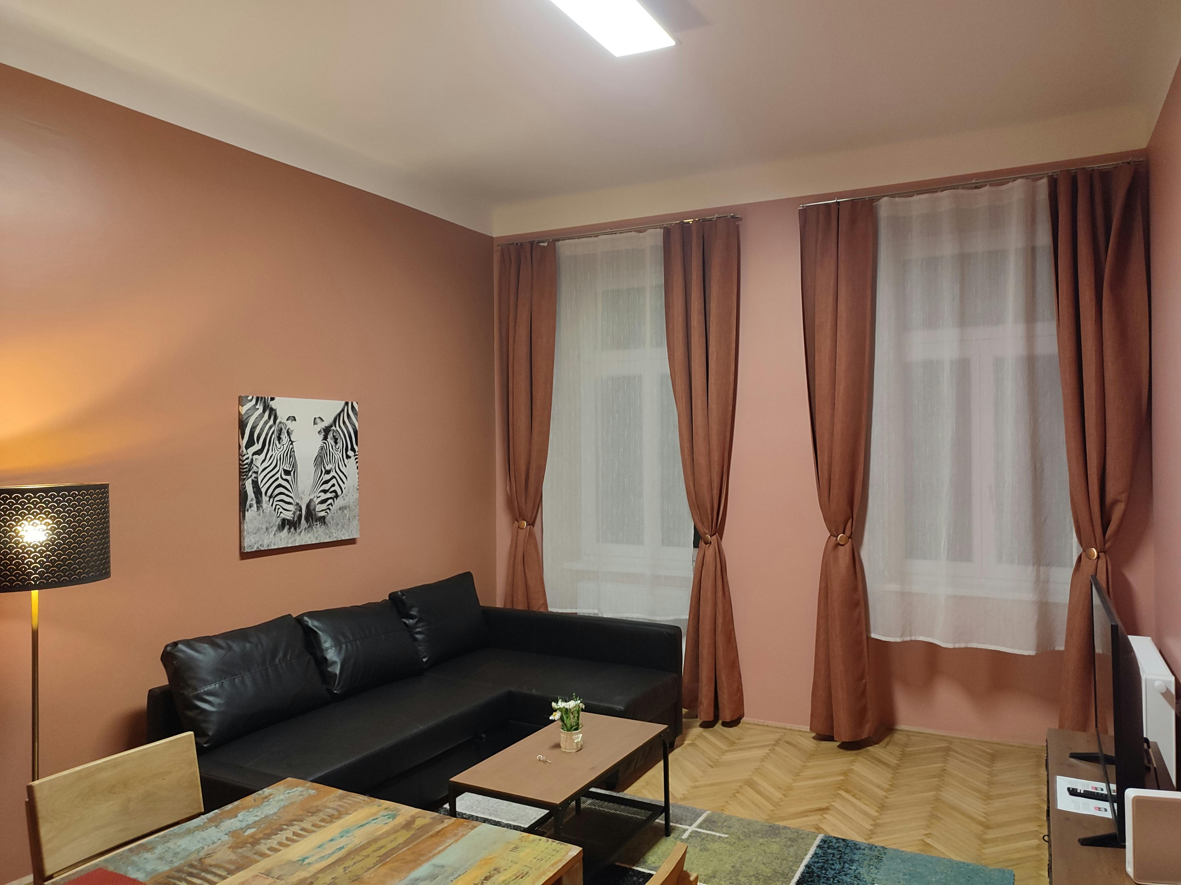 Fünfhausgasse, Vienna preview