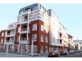 Apartamento para alugar por € 1.600 por mês em Etterbeek, Rue de Gerlache