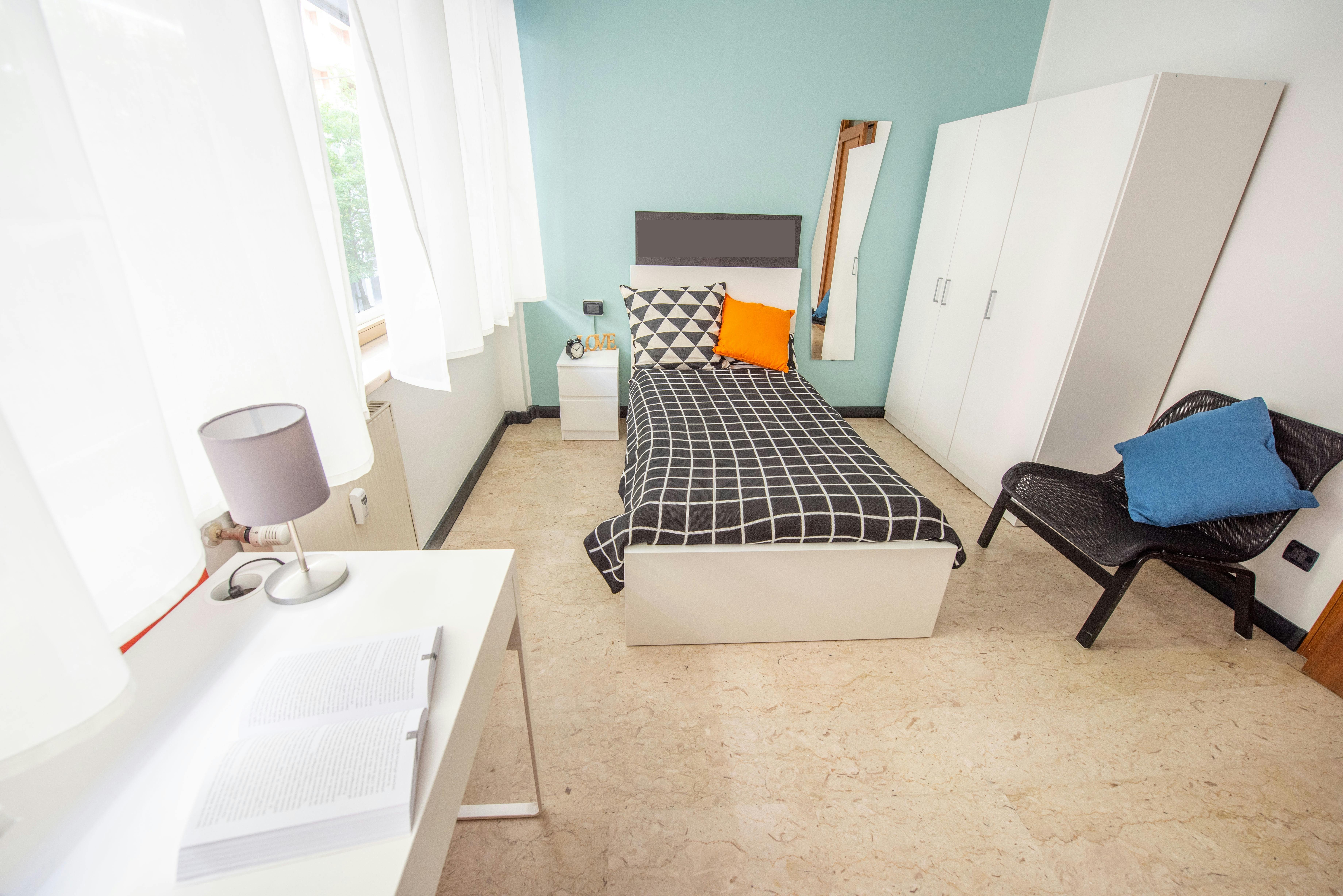 Private room for rent for €370 per month in Udine, Via della Rosta