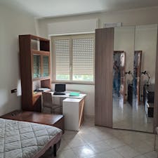 WG-Zimmer for rent for 290 € per month in Turin, Via Celeste Negarville