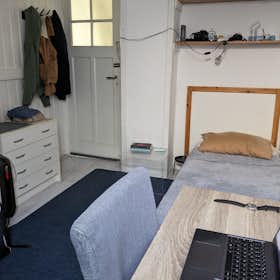 Private room for rent for €815 per month in Rotterdam, Van Cittersstraat