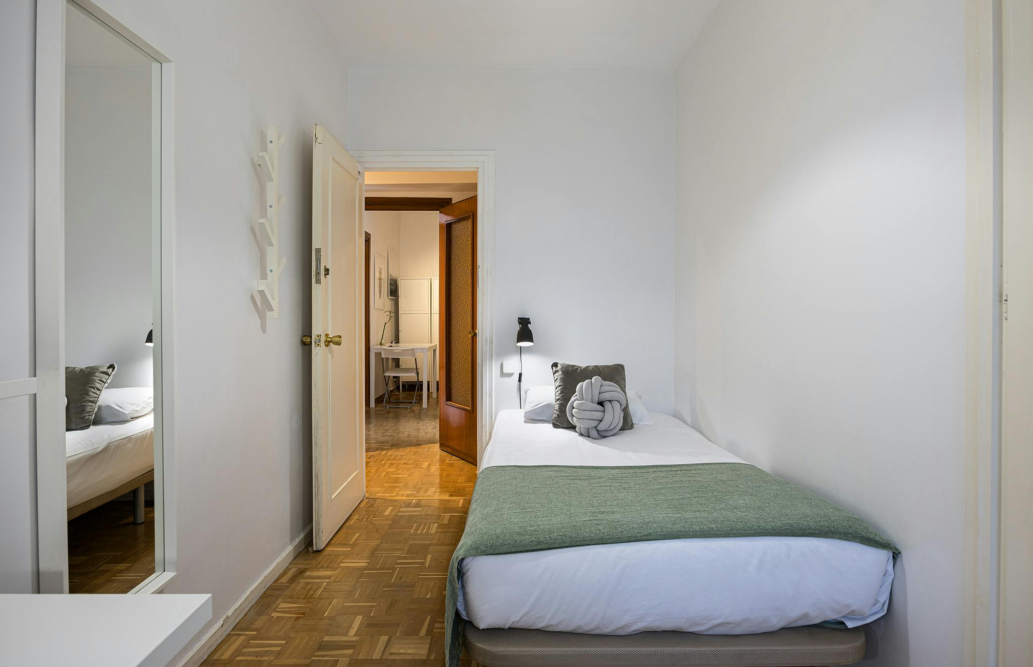 Calle de Mauricio Legendre, Madrid preview