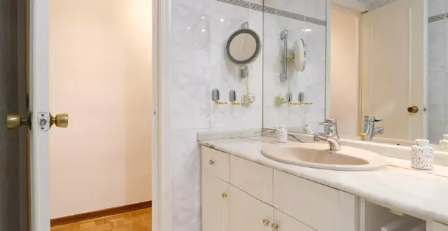 Private room in Calle de Mauricio Legendre, Madrid (938277) room image 30