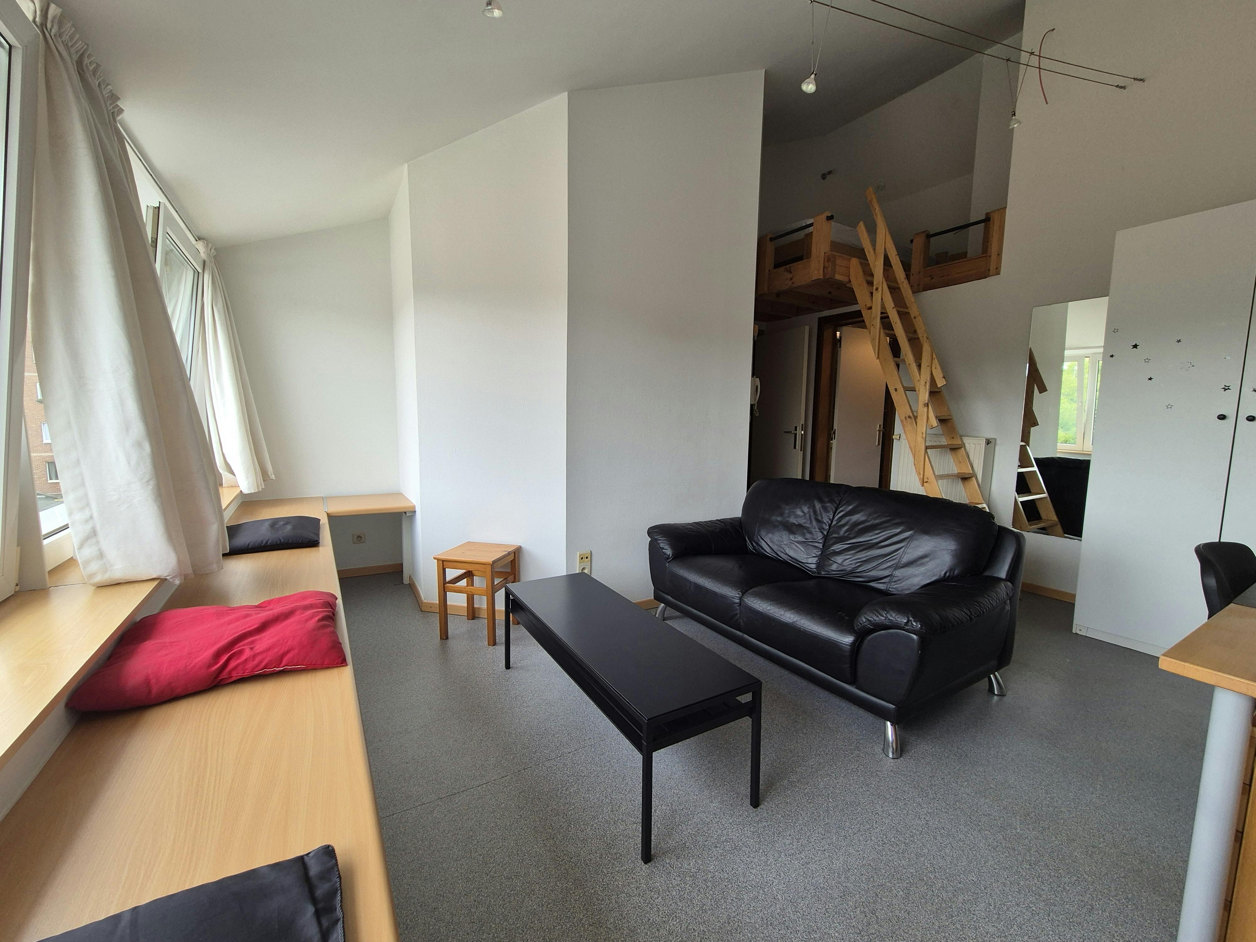 Private room for rent for €615 per month in Liège, Rue Darchis